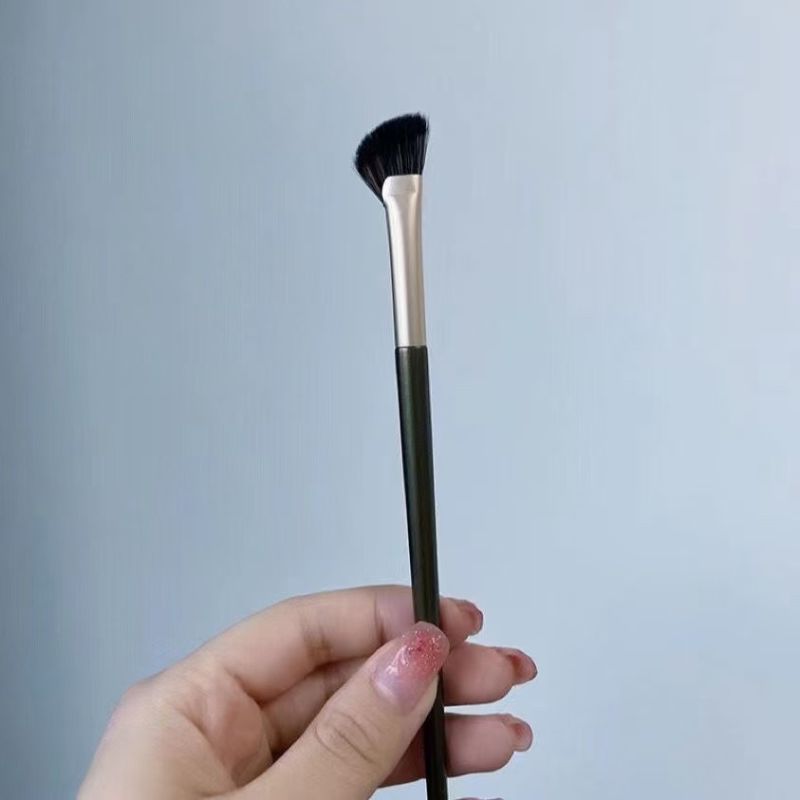 Half Fan Nose Shadow Brush Green Handle Australia