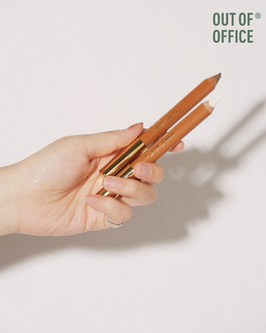 Out of Office Contour & Highlight Duo Pencil (+sharpener）